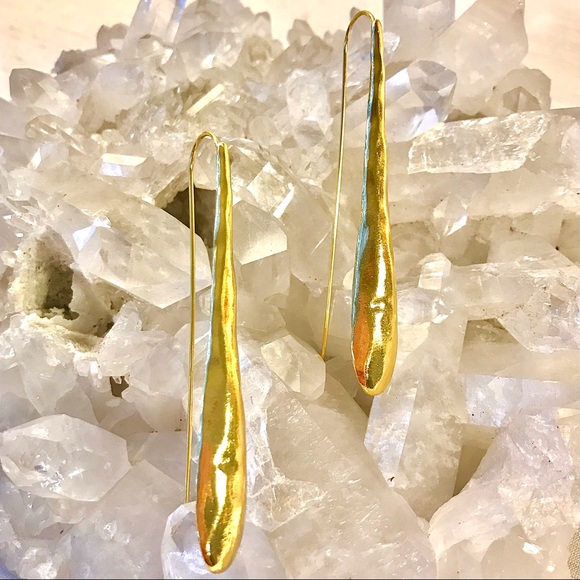 Elongated Golden Drop Earrings - Picture 3 of 7